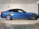 ５２３ｄ　ｘＤｒｉｖｅ　Ｍスポーツ　サンルーフ　４ゾーンエアコン　アイボリーレザー　ヘッドアップディスプレイ　電動トランク　電動シート　１９インチＡＷ　アクティブクルーズコントロール　ＬＥＤヘッドライト　純正ナビ　ＴＶ　バックカメラ（10枚目）