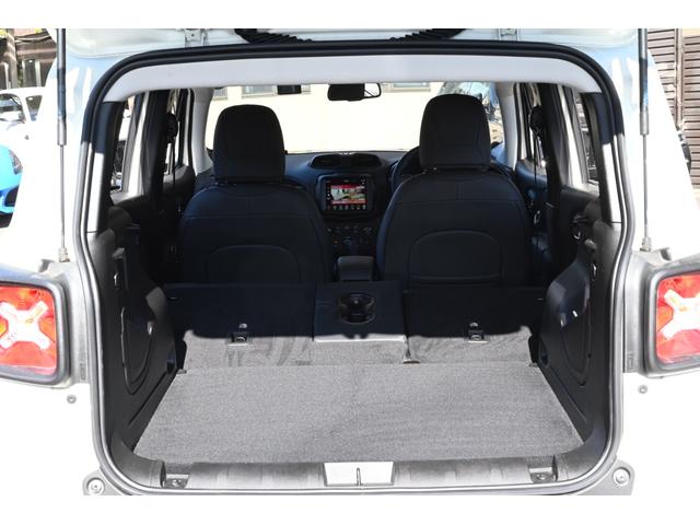 ジープ・レネゲード リミテッド　ユーザー買取　禁煙　黒本革　ナビ　フルセグＴＶ　バックモニター　Ｂｌｕｅｔｏｏｔｈ　ＥＴＣ　前後ドラレコ　シートヒーター　レーダークルーズ　スマートキー　プッシュスタート　フォグランプ（32枚目）