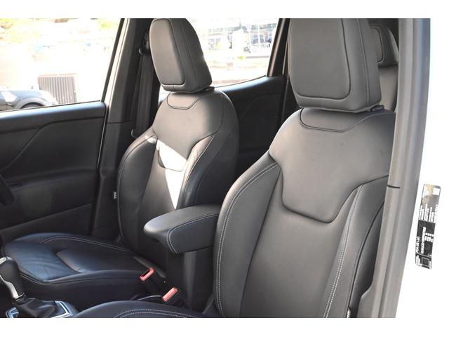 ジープ・レネゲード リミテッド　ユーザー買取　禁煙　黒本革　ナビ　フルセグＴＶ　バックモニター　Ｂｌｕｅｔｏｏｔｈ　ＥＴＣ　前後ドラレコ　シートヒーター　レーダークルーズ　スマートキー　プッシュスタート　フォグランプ（46枚目）
