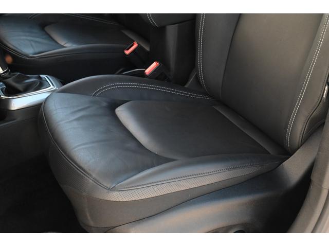 ジープ・レネゲード リミテッド　ユーザー買取　禁煙　黒本革　ナビ　フルセグＴＶ　バックモニター　Ｂｌｕｅｔｏｏｔｈ　ＥＴＣ　前後ドラレコ　シートヒーター　レーダークルーズ　スマートキー　プッシュスタート　フォグランプ（47枚目）