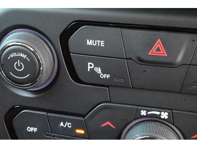 ジープ・レネゲード リミテッド　ユーザー買取　禁煙　黒本革　ナビ　フルセグＴＶ　バックモニター　Ｂｌｕｅｔｏｏｔｈ　ＥＴＣ　前後ドラレコ　シートヒーター　レーダークルーズ　スマートキー　プッシュスタート　フォグランプ（63枚目）
