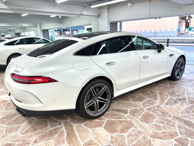 GT 4ドアクーペ 53 4マチック+ 白内装 ラグジュアリーPKG ワンオーナー(18枚目)