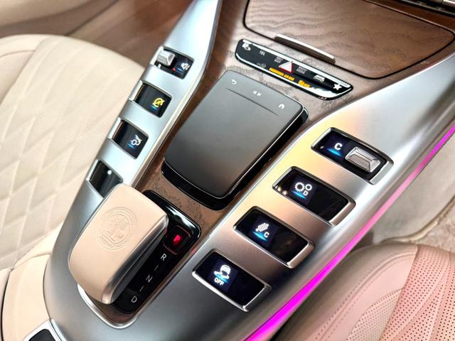 GT 4ドアクーペ 53 4マチック+ 白内装 ラグジュアリーPKG ワンオーナー(28枚目)