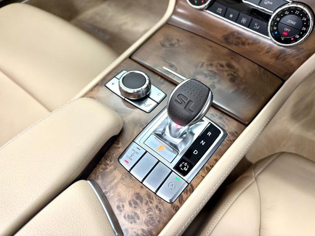 SL SL350 AMGライン ワンオーナー 受注生産内装 マジックスカイルーフ(32枚目)