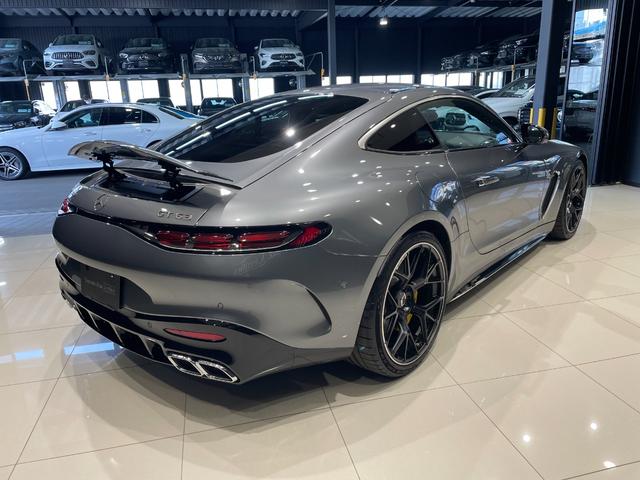 ＧＴ ６３　４マチック＋　クーペ　ＡＭＧパフォーマンスパッケージ　２１インチＡＭＧ鍛造アルミホイール（5枚目）