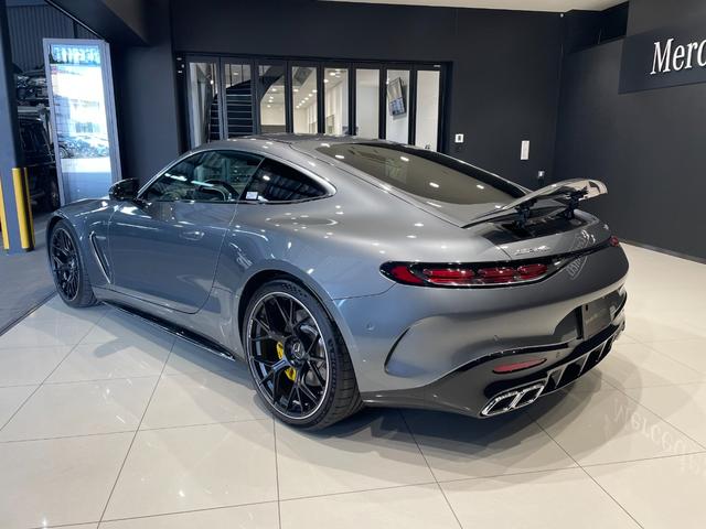 ＧＴ ６３　４マチック＋　クーペ　ＡＭＧパフォーマンスパッケージ　２１インチＡＭＧ鍛造アルミホイール（7枚目）