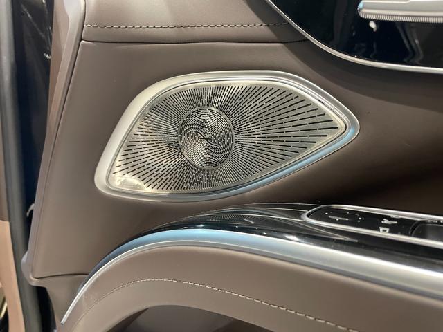 ＥＱＳ ＳＵＶ ＥＱＳ６８０　ＳＵＶ　ブラックピアノラッカーフローイングラインインテリアトリム（16枚目）