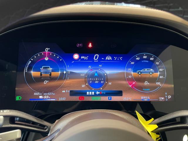 ＥＱＳ ＳＵＶ ＥＱＳ６８０　ＳＵＶ　ブラックピアノラッカーフローイングラインインテリアトリム（24枚目）