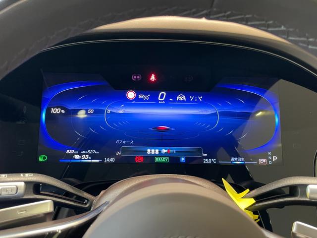 ＥＱＳ ＳＵＶ ＥＱＳ６８０　ＳＵＶ　ブラックピアノラッカーフローイングラインインテリアトリム（25枚目）
