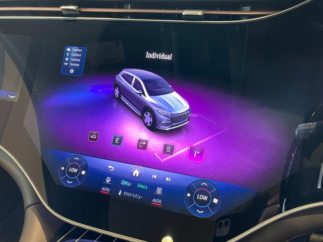 ＥＱＳ ＳＵＶ ＥＱＳ６８０　ＳＵＶ　ブラックピアノラッカーフローイングラインインテリアトリム（39枚目）