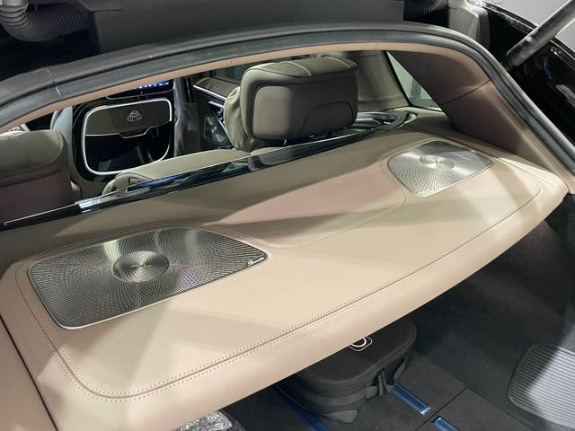 ＥＱＳ ＳＵＶ ＥＱＳ６８０　ＳＵＶ　ブラックピアノラッカーフローイングラインインテリアトリム（67枚目）