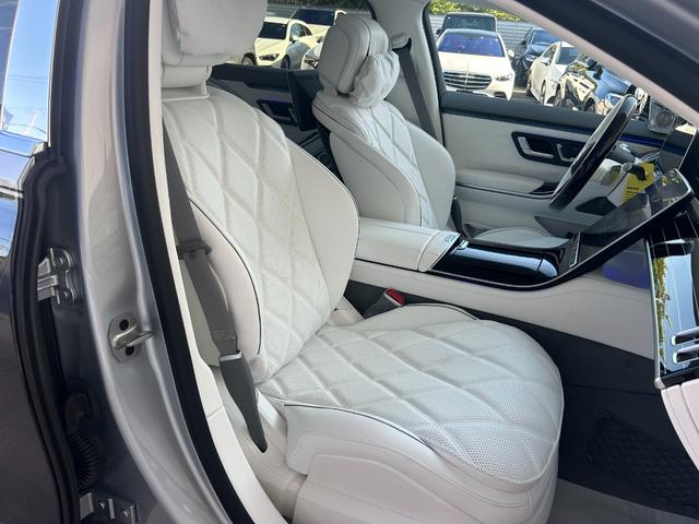 Sクラス S580 4マチック MANUFAKUTURレザーエクスクルーシブパッケージ 21インチマイバッハアルミホイール(鍛造) パノラミックスライディングルーフ リヤエンターテイメント(16枚目)