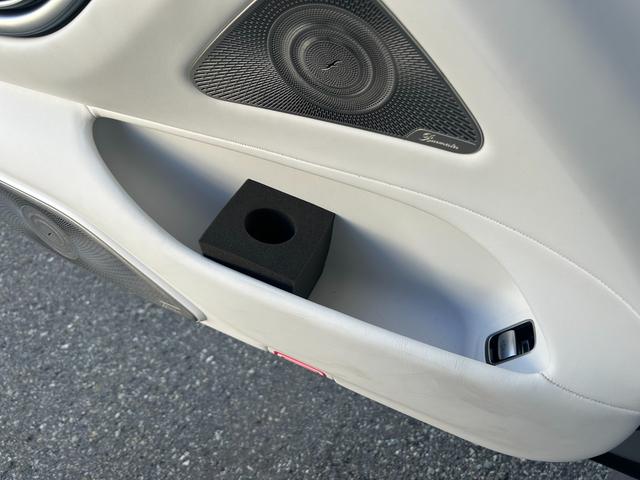 Sクラス S580 4マチック MANUFAKUTURレザーエクスクルーシブパッケージ 21インチマイバッハアルミホイール(鍛造) パノラミックスライディングルーフ リヤエンターテイメント(24枚目)