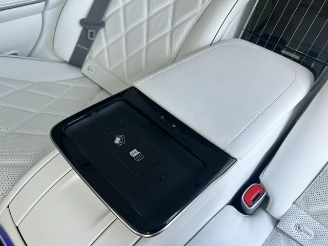 Sクラス S580 4マチック MANUFAKUTURレザーエクスクルーシブパッケージ 21インチマイバッハアルミホイール(鍛造) パノラミックスライディングルーフ リヤエンターテイメント(52枚目)