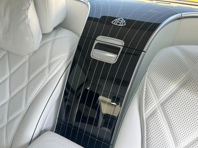 Sクラス S580 4マチック MANUFAKUTURレザーエクスクルーシブパッケージ 21インチマイバッハアルミホイール(鍛造) パノラミックスライディングルーフ リヤエンターテイメント(54枚目)