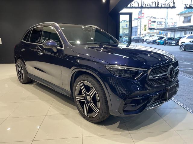 ＧＬＣ ＧＬＣ３５０ｅ　４Ｍポーツ　エディションスター　アンビエントプレミアム　ＡＭＧレザーエクスクルーシブパッケージ　パノラミックスライディングルーフ（3枚目）