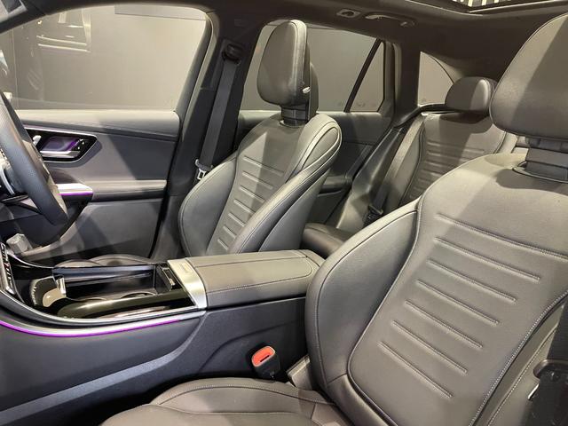 ＧＬＣ ＧＬＣ３５０ｅ　４Ｍポーツ　エディションスター　アンビエントプレミアム　ＡＭＧレザーエクスクルーシブパッケージ　パノラミックスライディングルーフ（27枚目）