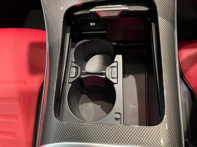 Ｃクラス Ｃ２２０ｄアバンギャルド　ＡＭＧライン　ＡＭＧライン、パノラミックスライディングルーフ、レザーエクスクルーシブパッケージ、ベーシックパッケージ（25枚目）