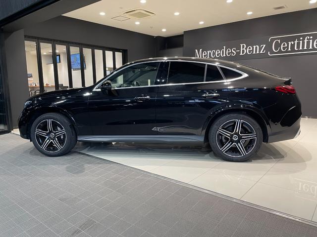 ＧＬＣ ＧＬＣ２２０ｄ　４ＭクペドライバズＰ＋ＡＭＧラインＰ　ＡＭＧレザーエクスクルーシブパッケージ　ドライバーズパッケージ（リヤアクスルステアリング）　パノラミックスライディングルーフ　ＭＢＵＸタッチパネルＡＲナビ（8枚目）