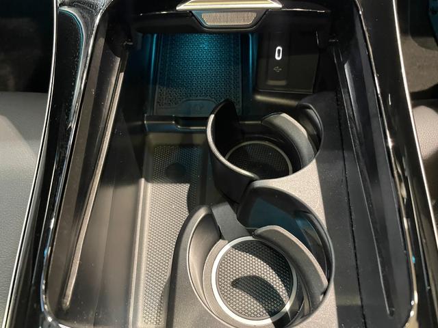 ＧＬＣ ＧＬＣ２２０ｄ　４ＭクペドライバズＰ＋ＡＭＧラインＰ　ＡＭＧレザーエクスクルーシブパッケージ　ドライバーズパッケージ（リヤアクスルステアリング）　パノラミックスライディングルーフ　ＭＢＵＸタッチパネルＡＲナビ（29枚目）