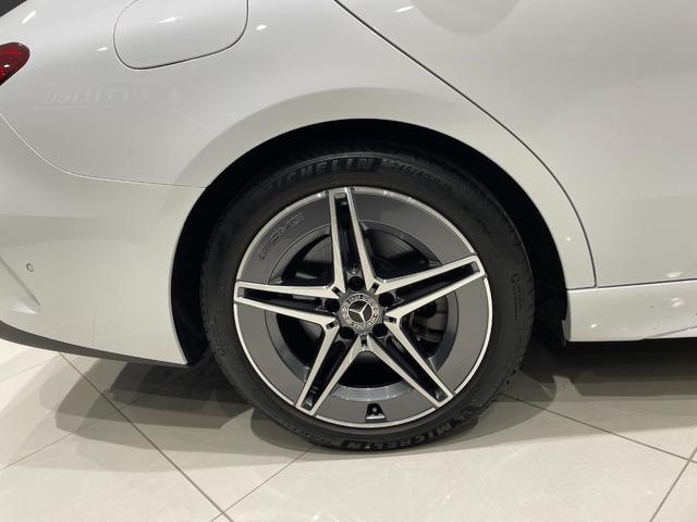 Cクラス C200アバンギャルド AMGライン AMGライン、レザーエクスクルーシブパッケージ、ベーシックパッケージ、パノラミックスライディングルーフ MBUXタッチパネルナビゲーション(11枚目)
