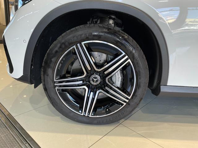 ＧＬＣ ＧＬＣ２２０ｄ　４マチック　ドライバーズパッケージ　ＡＭＧライン、ドライバーズパッケージ、ＡＭＧレザーエクスクルーシブパッケージ、パノラミックスライディングルーフ（9枚目）