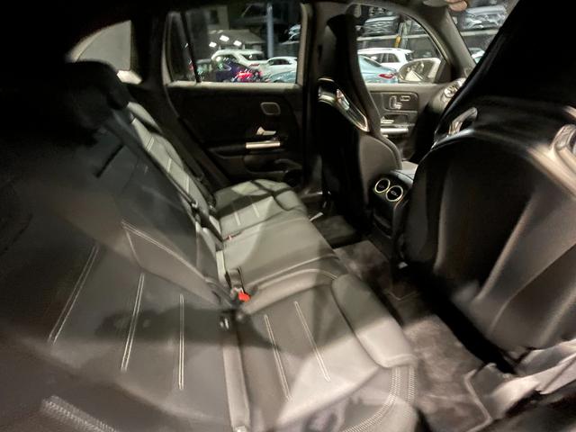 車両は屋内展示しておりますので天候に関係なくごゆっくりコンディションご確認頂けます。車両を倉庫へ保管している場合が御座いますのでご来店前に在庫確認頂けると幸いです。ＴＥＬ　００６６−９７０４−４９７１