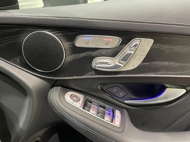 車両は屋内展示しておりますので天候に関係なくごゆっくりコンディションご確認頂けます。車両を倉庫へ保管している場合が御座いますのでご来店前に在庫確認頂けると幸いです。ＴＥＬ　００６６−９７０４−４９７１