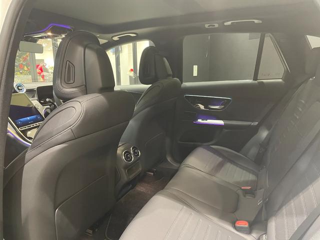 GLC GLC220d 4マチック ドライバーズパッケージ AMGラインパッケージ パノラミックスライディングルーフ(23枚目)