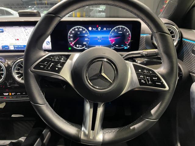 Aクラス A180 ナビゲーションパッケージ(18枚目)