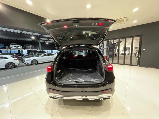 GLC GLC220d 4マチック ドライバーズパッケージ AMGラインパッケージ AMGレザーエクスクルーシブパッケージ ドライバーズパッケージ パノラミックスライディングルーフ(32枚目)