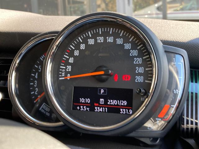 クーパーS 60イヤーズ エディション ワンオーナー 弊社下取り車 特別仕様車 シートヒーター 専用ステアリング パドルシフト アクティブクルーズコントロール バックカメラ 前後センサー 禁煙車(27枚目)