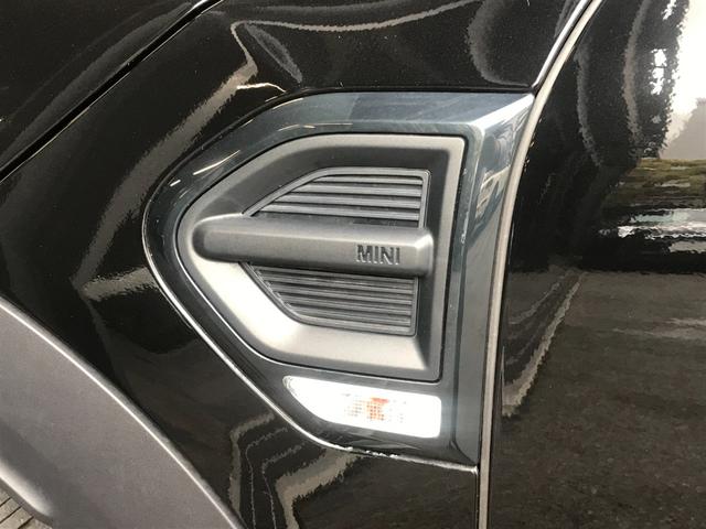 クーパーD クロスオーバー クラシックトリム アクティブクルーズコントロール パークディスタンスコントロール MINIドライビングモード 衝突被害軽減ブレーキ 電動リアゲート LEDヘッドライト ユニオンジャックテールランプ(23枚目)
