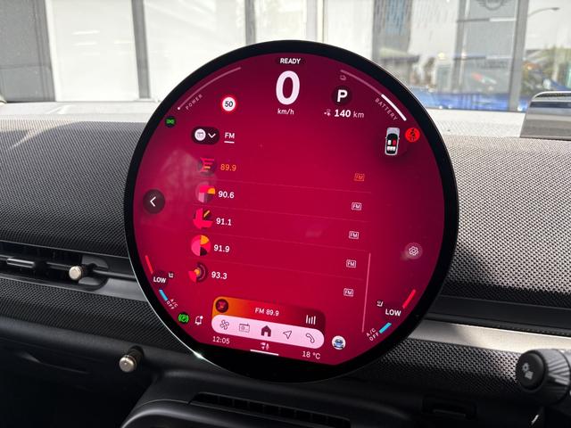 ＭＩＮＩ エースマンＥ　クラシック・トリム　弊社デモカー　クラシックＴＲＩＭ　全周囲カメラ　シートヒーター　ステアリングヒーター　純正ＨＤＤナビ　バックカメラ　衝突軽減ブレーキ　ヘッドアップディスプレイ　ミラー型ＥＴＣ　ＡｐｐｌｅＣａｒＰｌａｙ（35枚目）