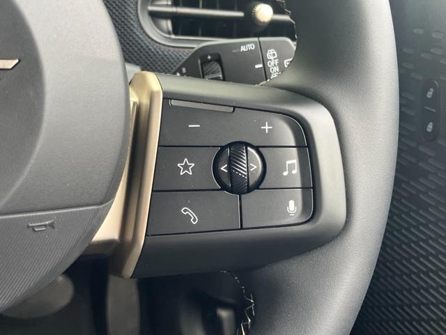 ＭＩＮＩ クーパーＣ　クラシック・トリム　弊社デモカー　ハンズオフＡＣＣ　ハンドルヒーター　シートヒーター　ＡｐｐｌｅＣａｒＰｌａｙ　アンドロイドオート　ワイヤレスチャージ　純正ＨＤＤナビ　衝突軽減ブレーキ　ＥＴＣ　禁煙車　１６インチＡＷ（28枚目）