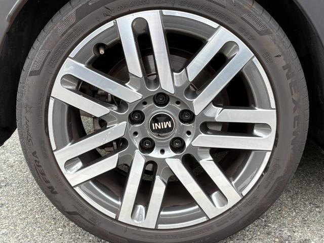 ＭＩＮＩ クーパーＣ　クラシック・トリム　弊社デモカー・クラシックＴ・ハンドルヒーター・ハンズオフＡＣＣ・ヘッドアップディスプレイ・ＡｐｐｌｅＣａｒＰｌａｙ・シートヒーター・オートホールド・純正ＨＤＤナビ・衝突軽減・前後ＰＤＣ・ＥＴＣ・禁煙車（59枚目）