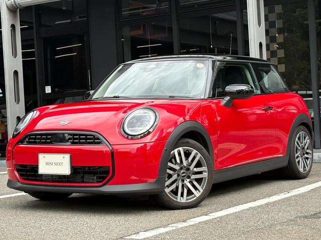ＭＩＮＩ クーパーＣ　クラシック・トリム　弊社デモカー・クラシックＴ・ハンドルヒーター・ハンズオフＡＣＣ・ヘッドアップディスプレイ・ＡｐｐｌｅＣａｒＰｌａｙ・シートヒーター・オートホールド・純正ＨＤＤナビ・衝突軽減・前後ＰＤＣ・ＥＴＣ・禁煙車（72枚目）
