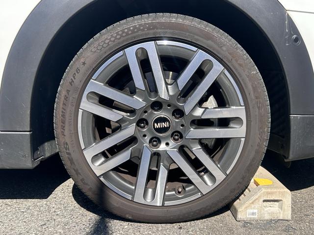 ＭＩＮＩ クーパーＣ　クラシック・トリム　クラシックトリム　ＡＣＣ　純正ＨＤＤナビ　シートヒーター　バックカメラ　ワイヤレス充電　ステアリングヒーター　アップルカープレイ（50枚目）