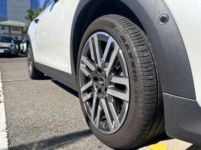 ＭＩＮＩ クーパーＣ　クラシック・トリム　クラシックトリム　ＡＣＣ　純正ＨＤＤナビ　シートヒーター　バックカメラ　ワイヤレス充電　ステアリングヒーター　アップルカープレイ（56枚目）