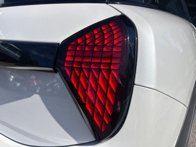 ＭＩＮＩ クーパーＣ　クラシック・トリム　クラシックトリム　ＡＣＣ　純正ＨＤＤナビ　シートヒーター　バックカメラ　ワイヤレス充電　ステアリングヒーター　アップルカープレイ（59枚目）