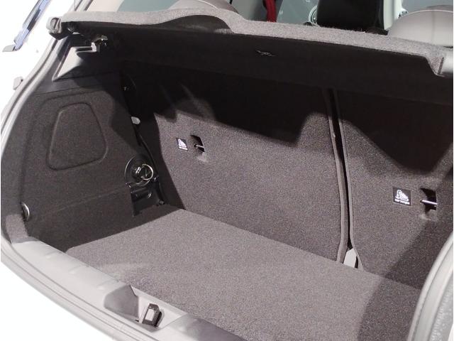 ＭＩＮＩ クーパー　カムデン・エディション　特別仕様車　ワンオーナー　ＡｐｐｌｅＣａｒＰｌａｙ　バックカメラ　アクティブクルーズコントロール　ＬＥＤヘッドライト　シートヒーター　前後ＰＤＣセンサー　衝突軽減ブレーキ　ブラックルーフ（25枚目）