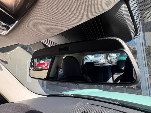 MINI クーパーC クラシック・トリム 弊社デモカー・ハンドルヒーター・シートヒーター・バックカメラ・前後障害物センサー・ハンズオフACC・衝突軽減ブレーキ・AppleCarPlay・ヘッドアップディスプレイ・16インチAW・ETC・禁煙車(41枚目)