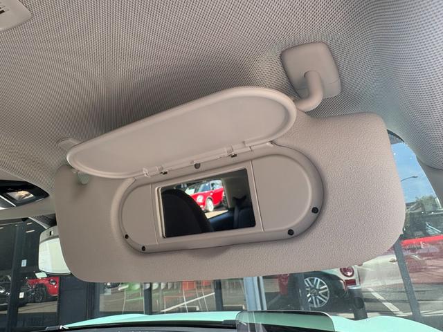 MINI クーパーC クラシック・トリム 弊社デモカー・ハンドルヒーター・シートヒーター・バックカメラ・前後障害物センサー・ハンズオフACC・衝突軽減ブレーキ・AppleCarPlay・ヘッドアップディスプレイ・16インチAW・ETC・禁煙車(43枚目)