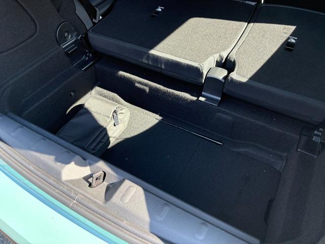 MINI クーパーC クラシック・トリム 弊社デモカー・ハンドルヒーター・シートヒーター・バックカメラ・前後障害物センサー・ハンズオフACC・衝突軽減ブレーキ・AppleCarPlay・ヘッドアップディスプレイ・16インチAW・ETC・禁煙車(53枚目)