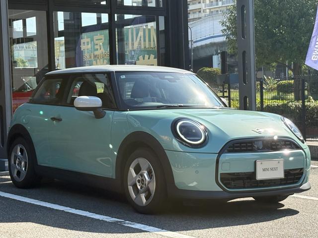MINI クーパーC クラシック・トリム 弊社デモカー・ハンドルヒーター・シートヒーター・バックカメラ・前後障害物センサー・ハンズオフACC・衝突軽減ブレーキ・AppleCarPlay・ヘッドアップディスプレイ・16インチAW・ETC・禁煙車(71枚目)
