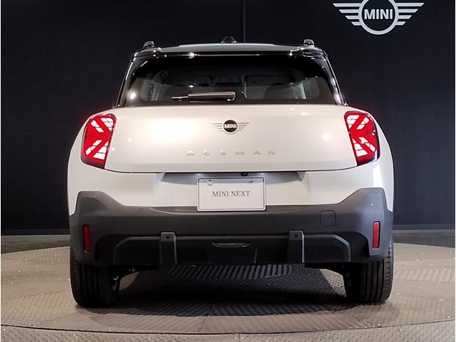 MINI エースマンE クラシック・トリム BMWJapanデモカー・クラシックトリム・360度カメラ・ハンドルヒーター・シートヒーター・ヘッドアップディスプレイ・ハンズオフACC・衝突軽減ブレーキ・17インチAW・禁煙車・ETC(9枚目)