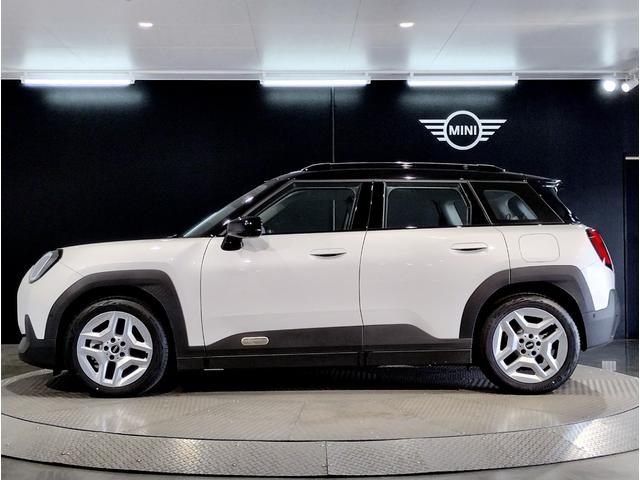 MINI エースマンE クラシック・トリム BMWJapanデモカー・クラシックトリム・360度カメラ・ハンドルヒーター・シートヒーター・ヘッドアップディスプレイ・ハンズオフACC・衝突軽減ブレーキ・17インチAW・禁煙車・ETC(11枚目)