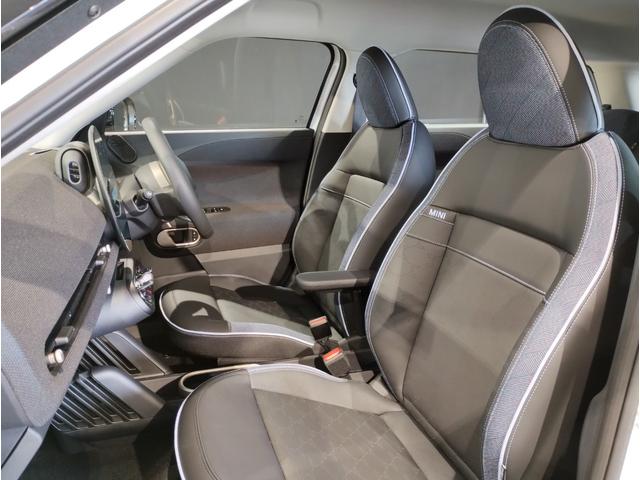 MINI エースマンE クラシック・トリム BMWJapanデモカー・クラシックトリム・360度カメラ・ハンドルヒーター・シートヒーター・ヘッドアップディスプレイ・ハンズオフACC・衝突軽減ブレーキ・17インチAW・禁煙車・ETC(15枚目)