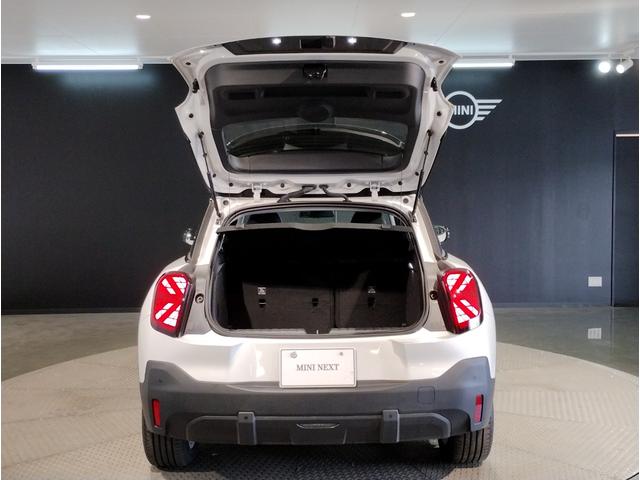 MINI エースマンE クラシック・トリム BMWJapanデモカー・クラシックトリム・360度カメラ・ハンドルヒーター・シートヒーター・ヘッドアップディスプレイ・ハンズオフACC・衝突軽減ブレーキ・17インチAW・禁煙車・ETC(22枚目)