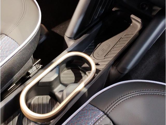 MINI エースマンE クラシック・トリム BMWJapanデモカー・クラシックトリム・360度カメラ・ハンドルヒーター・シートヒーター・ヘッドアップディスプレイ・ハンズオフACC・衝突軽減ブレーキ・17インチAW・禁煙車・ETC(50枚目)